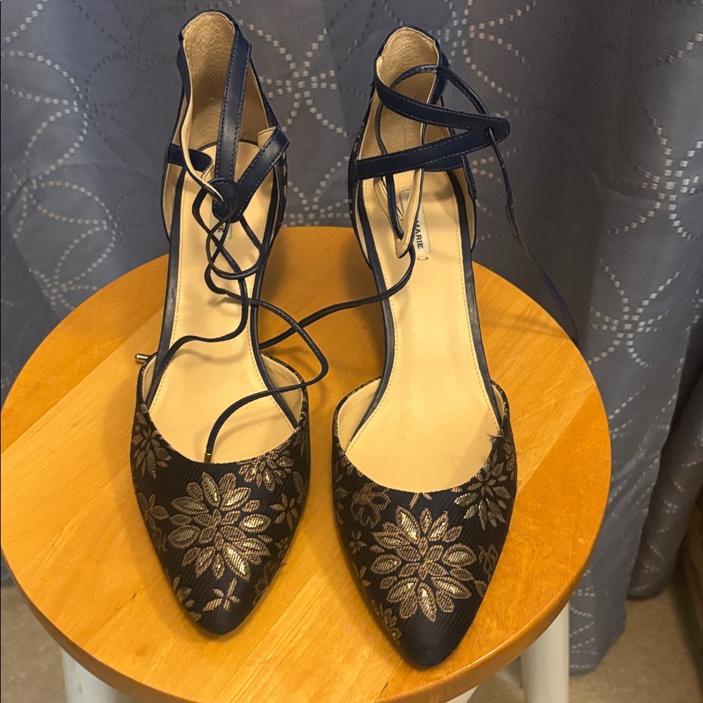 ALEX MARIE Navy Lace-Up Heels with Floral Design